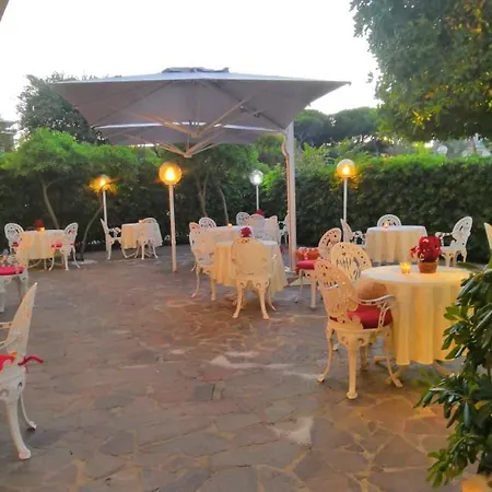 Hotel Golf & 3*
