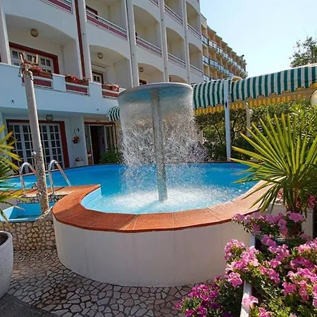 Golf & Hotel